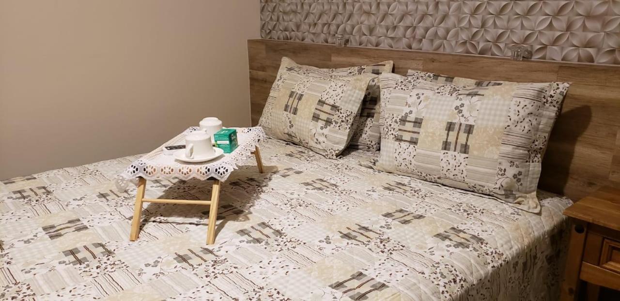 Suites Ambiente Familiar -Prox Do Thermas Águas de São Pedro Δωμάτιο φωτογραφία
