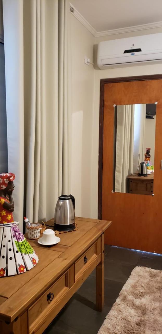Suites Ambiente Familiar -Prox Do Thermas Águas de São Pedro Δωμάτιο φωτογραφία
